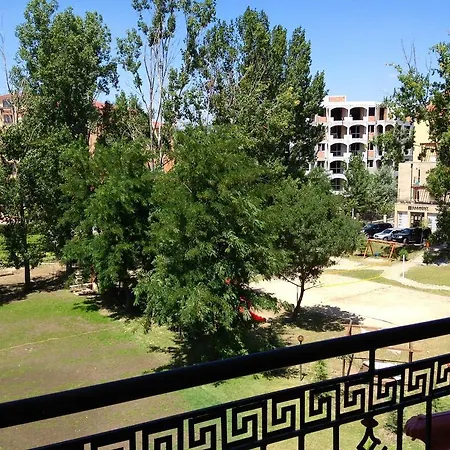 In Kassandra Complex Napospart