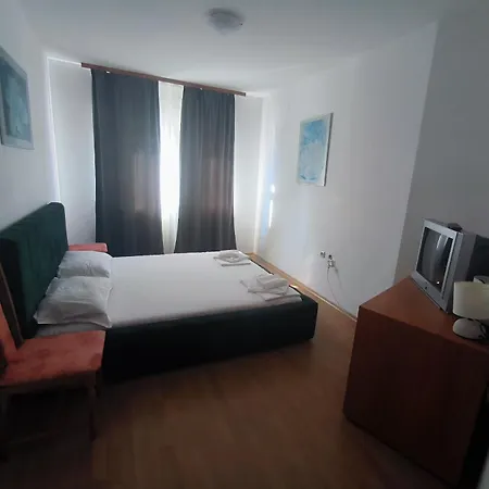 In Kassandra Complex Napospart